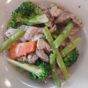 Nạc dăm xào rau củ